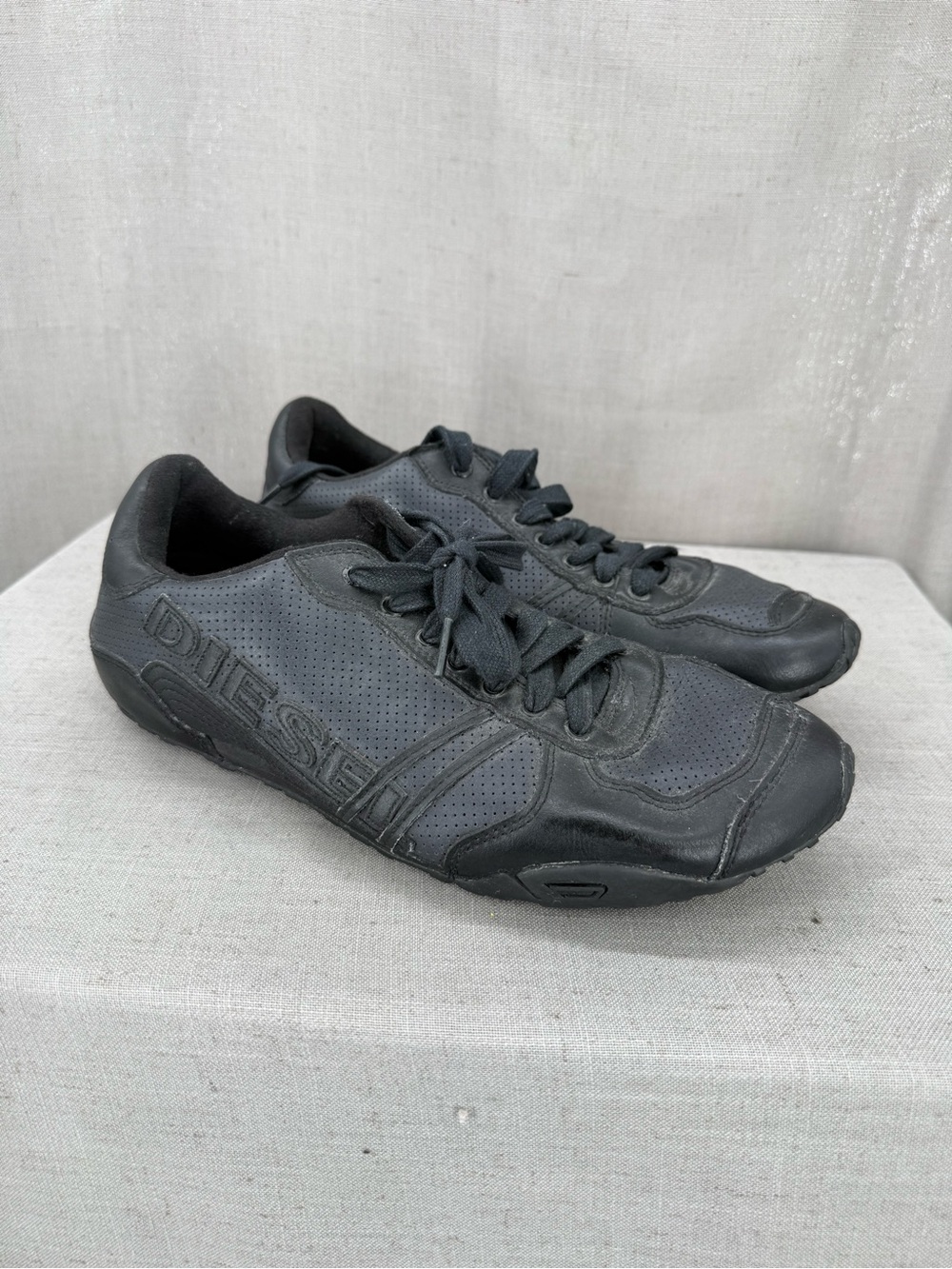 Diesel Harold Solar sneakers prominent tonal lateral logo all black sz 9